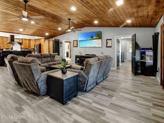174 Poplar Street, Benton, TN 37307