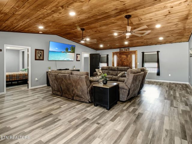 174 Poplar Street, Benton, TN 37307