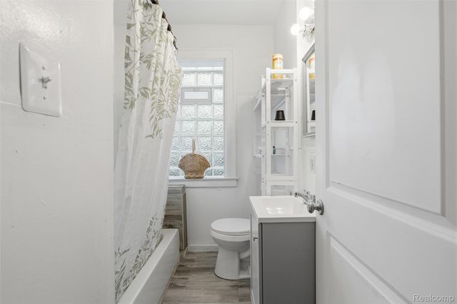 5145 Iroquois Street, Detroit, MI 48213