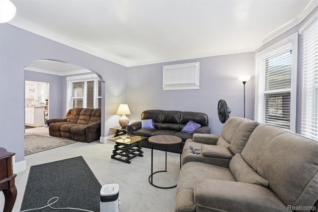 5145 Iroquois Street, Detroit, MI 48213