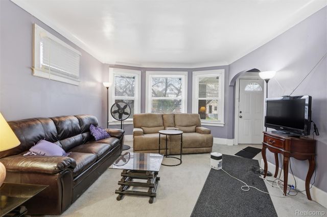 5145 Iroquois Street, Detroit, MI 48213