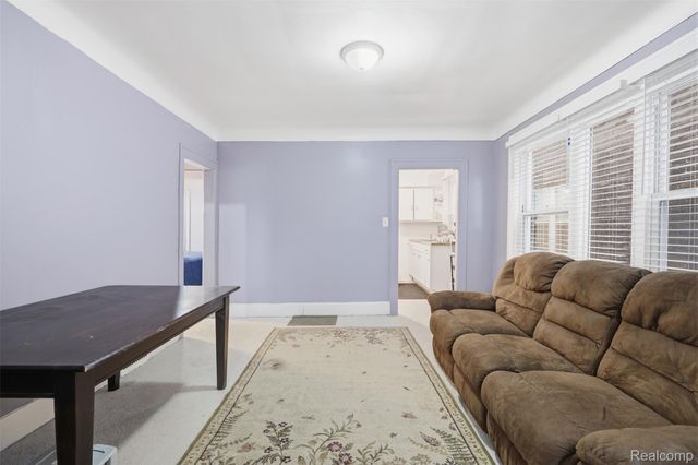 5145 Iroquois Street, Detroit, MI 48213