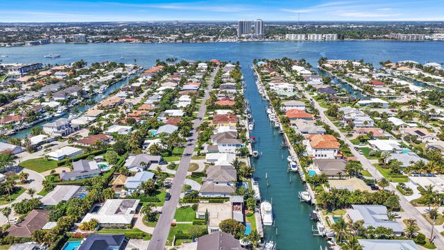 1210 Bimini Lane, Singer Island, FL 33404