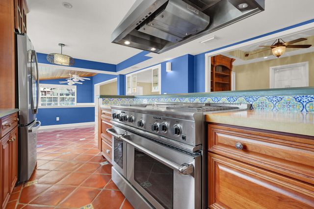 1210 Bimini Lane, Singer Island, FL 33404