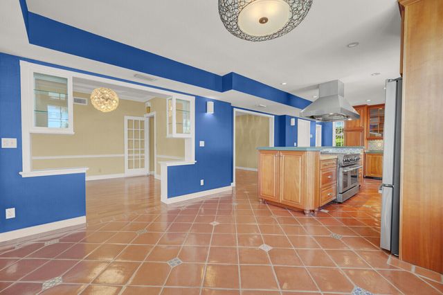 1210 Bimini Lane, Singer Island, FL 33404