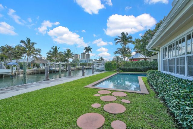 1210 Bimini Lane, Singer Island, FL 33404