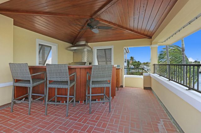 1210 Bimini Lane, Singer Island, FL 33404