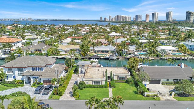 1210 Bimini Lane, Singer Island, FL 33404