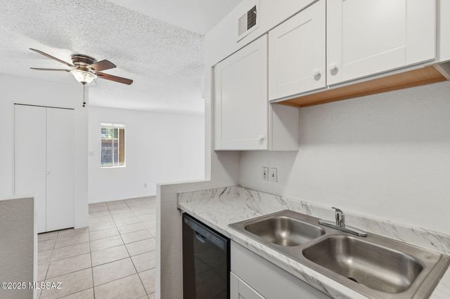 1745 E Glenn St Apt 134, Tucson, AZ 85719