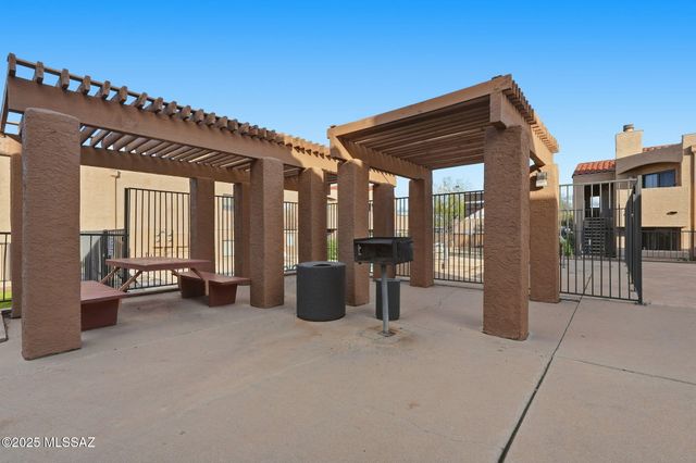 1745 E Glenn St Apt 134, Tucson, AZ 85719