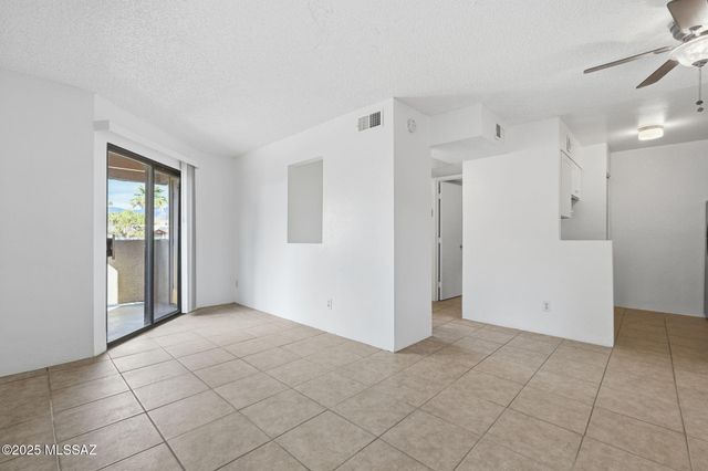 1745 E Glenn St Apt 134, Tucson, AZ 85719
