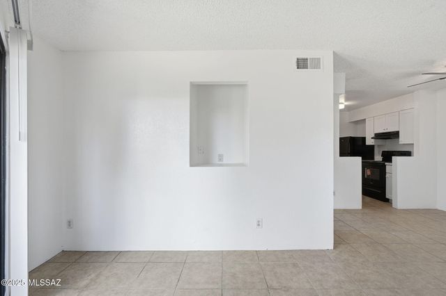 1745 E Glenn St Apt 134, Tucson, AZ 85719