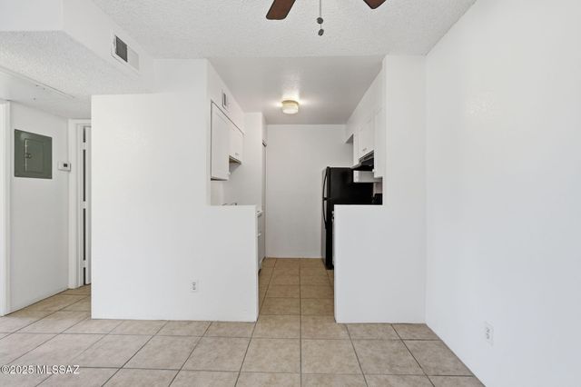 1745 E Glenn St Apt 134, Tucson, AZ 85719