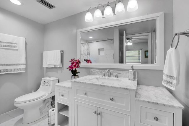 23247 N Barwood Ln Lane N 305, Boca Raton, FL 33428