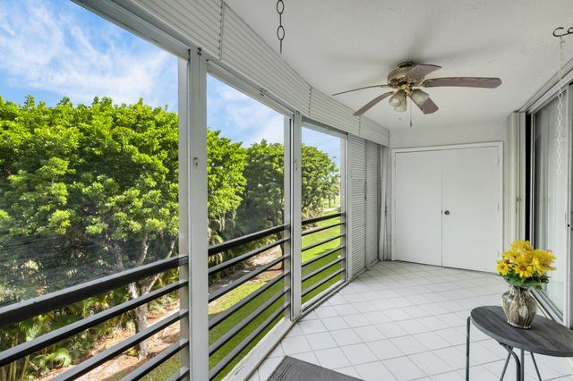 23247 N Barwood Ln Lane N 305, Boca Raton, FL 33428