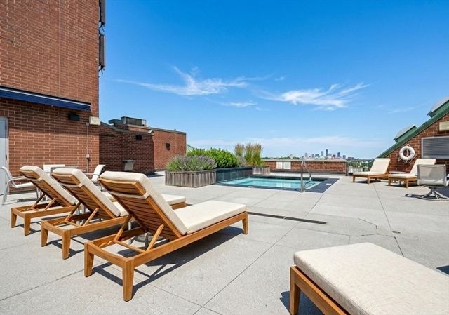 15 N Beacon St 412, Boston, MA 02134