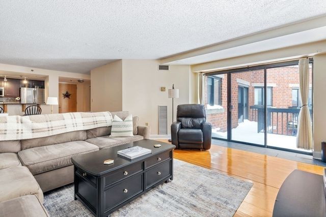 15 N Beacon St 412, Boston, MA 02134