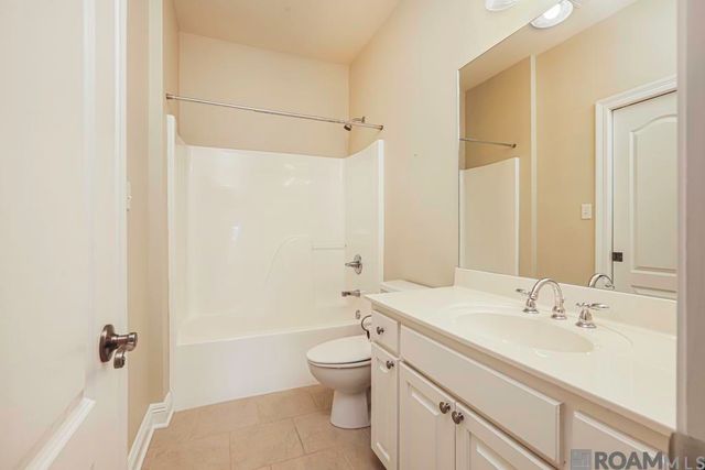 40174 Dove Estates Ct, Gonzales, LA 70737