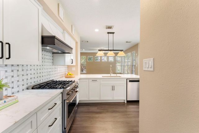 126 Wisteria Walk Circle, The Woodlands, TX 77381