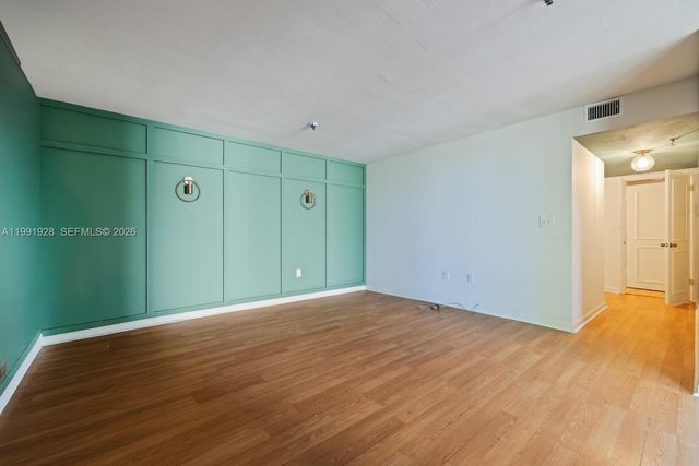 665 NE 195th St 222, Miami, FL 33179