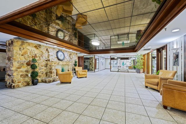 665 NE 195th St 222, Miami, FL 33179