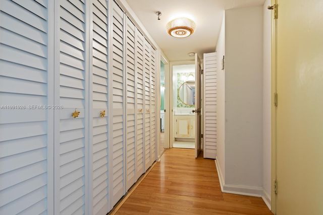 665 NE 195th St 222, Miami, FL 33179