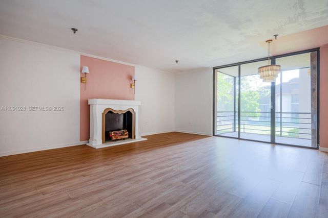 665 NE 195th St 222, Miami, FL 33179