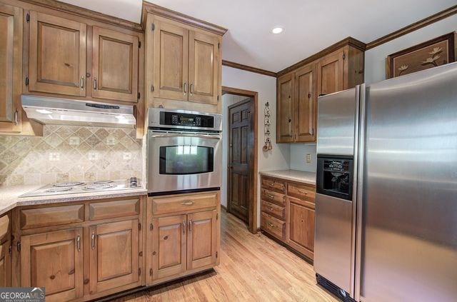 2747 Pinestream Drive NE, Marietta, GA 30068