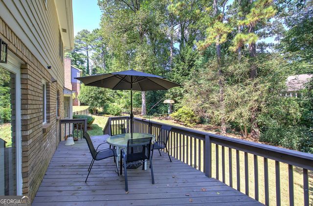 2747 Pinestream Drive NE, Marietta, GA 30068