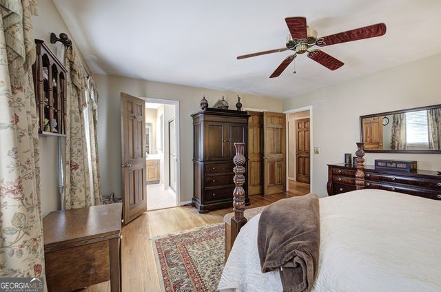 2747 Pinestream Drive NE, Marietta, GA 30068