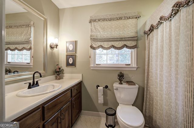 2747 Pinestream Drive NE, Marietta, GA 30068
