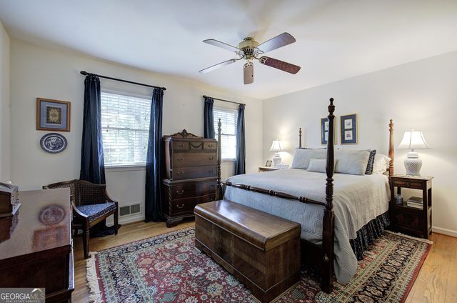 2747 Pinestream Drive NE, Marietta, GA 30068