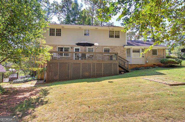 2747 Pinestream Drive NE, Marietta, GA 30068
