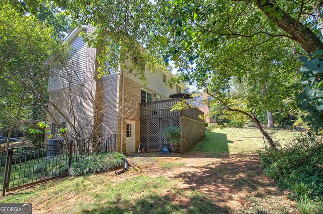 2747 Pinestream Drive NE, Marietta, GA 30068