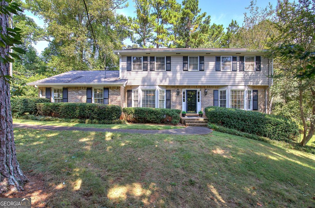 2747 Pinestream Drive NE, Marietta, GA 30068