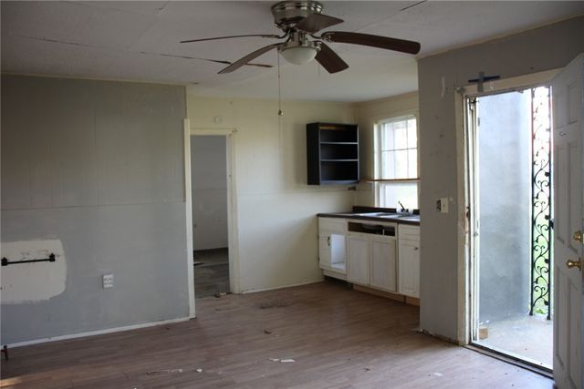 305 Panther Avenue, Yellville, AR 72687