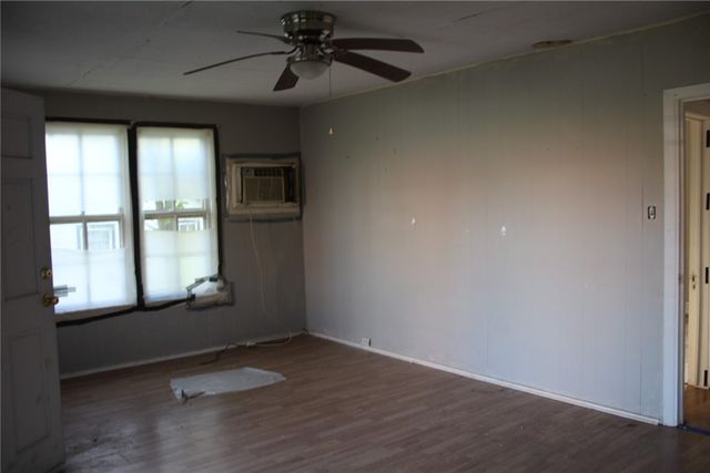 305 Panther Avenue, Yellville, AR 72687