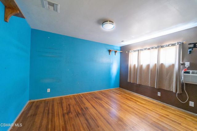 7435 Corbin Avenue, Winnetka, CA 91306
