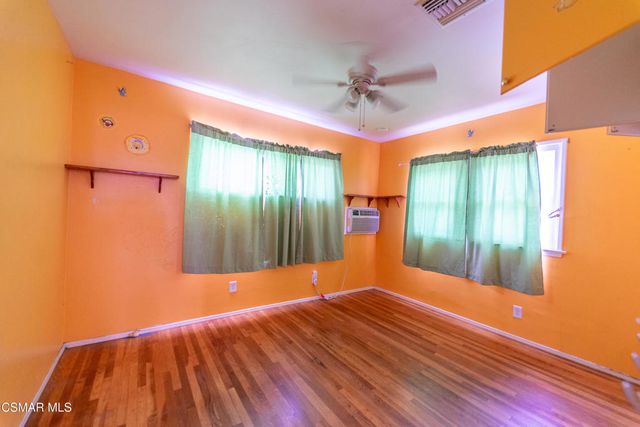 7435 Corbin Avenue, Winnetka, CA 91306