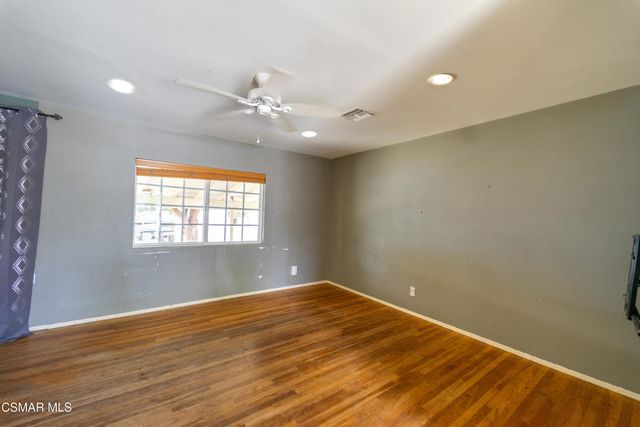 7435 Corbin Avenue, Winnetka, CA 91306