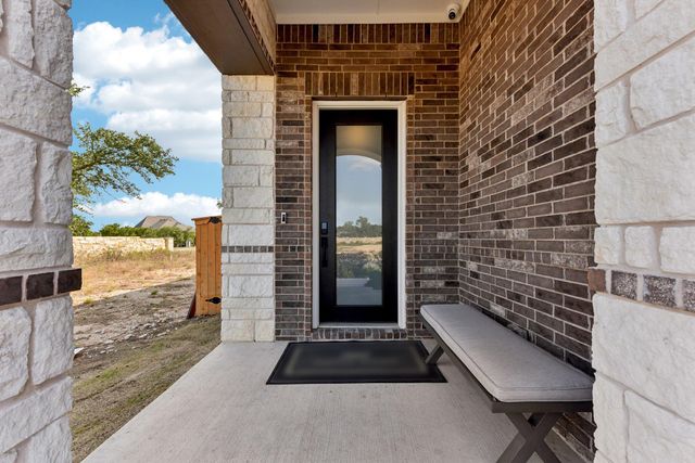 309 Possumhaw LN, San Marcos, TX 78666