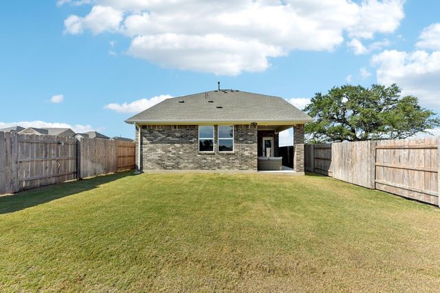 309 Possumhaw LN, San Marcos, TX 78666