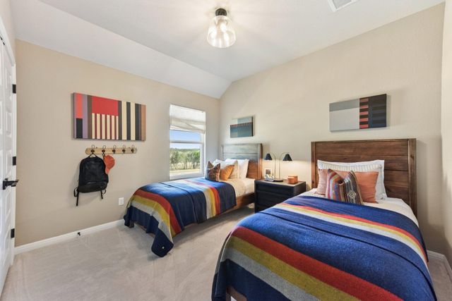 309 Possumhaw LN, San Marcos, TX 78666