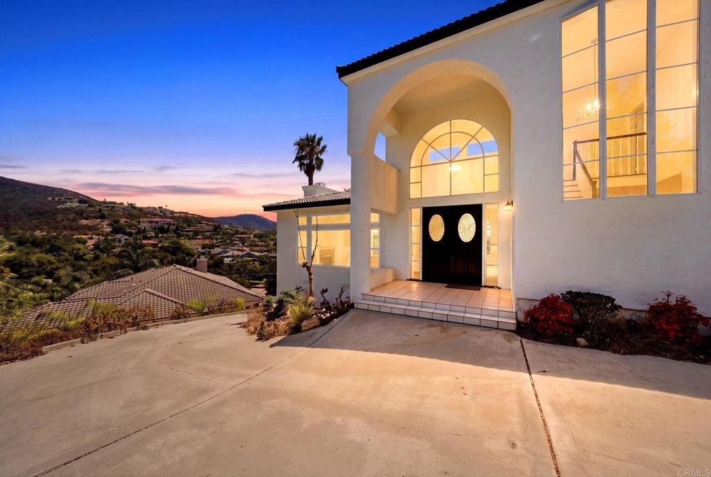 1522 Maxwell Lane, Vista, CA 92084 — photo 5