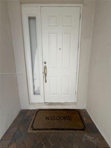 11177 NW 79th Ln, Doral, FL 33178