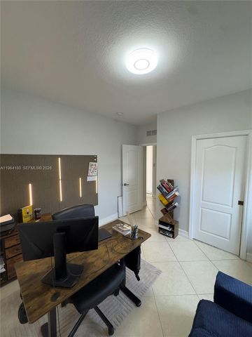 11177 NW 79th Ln, Doral, FL 33178