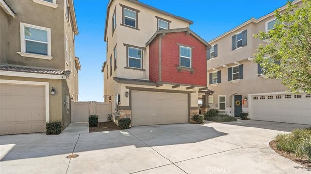 7340 Garnet Ridge, Jurupa Valley, CA 92509