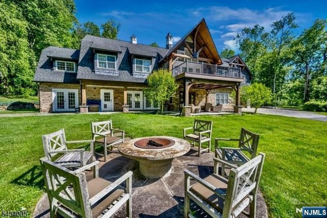 3 Laurel Lane, Chester Township, NJ 07930