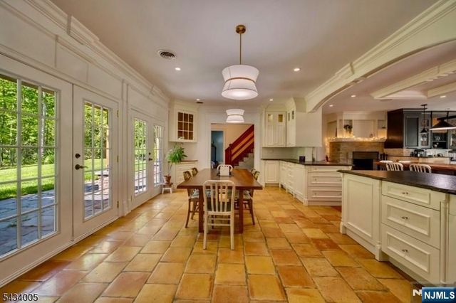 3 Laurel Lane, Chester Township, NJ 07930
