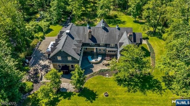 3 Laurel Lane, Chester Township, NJ 07930